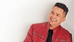 Jorge Celedón quiere regalarle un teléfono nuevo a la fanática afectada por Bad Bunny