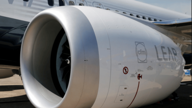 ¡Destino final! Empleado de aerolínea murió succionado por turbina de avión