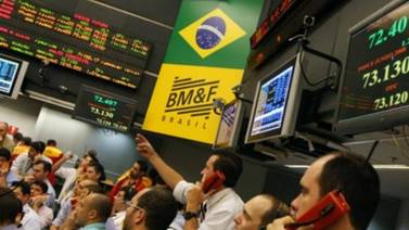 Bolsa de Sao Paulo sufre caída tras investidura de Lula como presidente