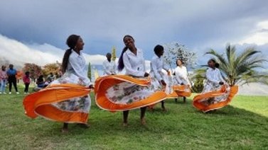 Así fue el ritual de Año Nuevo en la ecuatoriana Montaña de Luz