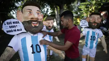 Messi y su "¿Qué mirás bobo?", el muñeco de año viejo preferido en Panamá Messi y su "¿Qué mirás bobo?", el muñeco de año viejo preferido en Panamá
