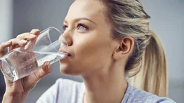 Importancia del agua para una piel lozana y firme