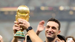 El presidente de la AFA ratifica a Lionel Scaloni tras la conquista del Mundial