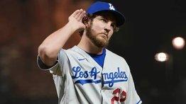 Trevor Bauer salió barato ante suspensión de MLB