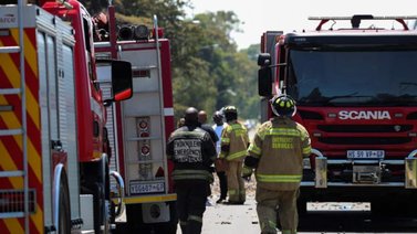 Al menos ocho muertos por explosión de camión en Sudáfrica