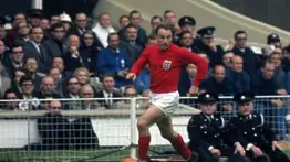 Fallece leyenda del Fulham y la selección de Inglaterra