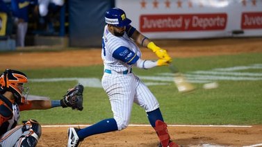 ¡Golpe de timón en Valencia! Renato Núñez liquidó a Caribes con estacazo de tres carreras