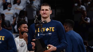 Nikola Jokic y Donovan Mitchell son los mejores de la semana en la NBA
