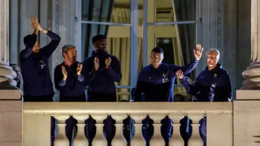 Francia recibe a su selección después de la derrota en la final del Mundial de Qatar Francia recibe a su selección después de la derrota en la final del Mundial de Qatar