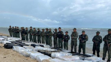 FANB captura a un hombre con 160 bultos de droga en Falcón