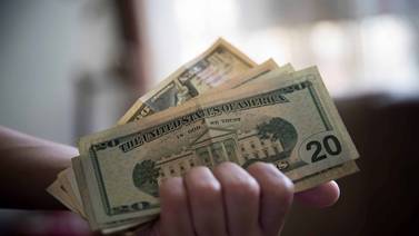 En escalada: Dólar paralelo abre este #15Dic con variación de 3,34% y roza los Bs. 18