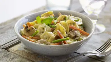 Pasta con salsa de verduras a la crema Pasta con salsa de verduras a la crema