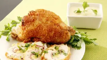 Exquisita pechuga de pollo rellena Exquisita pechuga de pollo rellena