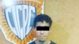 Sujeto se afeita sus partes íntimas en el ferrocarril de los Valles del Tuy