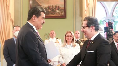 Presidente Nicolás Maduro recibe cartas credenciales del embajador de Siria
