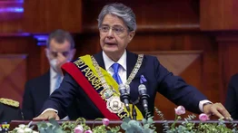 Presidente de Ecuador anuncia incremento del salario mínimo