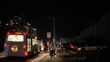 Ucrania estabiliza su servicio eléctrico tras ataques rusos