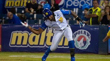 ¡Navegantes cenaron Tigres con un Rosario de líder! El Magallanes da señales de vida