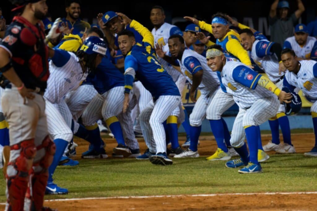 ¡Navegantes cenaron Tigres con un Rosario de líder! El Magallanes da señales de vida ¡Navegantes cenaron Tigres con un Rosario de líder! El Magallanes da señales de vida