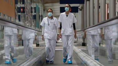 Enfermeras británicas irán a la huelga por salarios