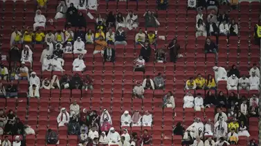 ¡No aguantaron! El público qatarí abandonó a su equipo en plena jornada inaugural ¡No aguantaron! El público qatarí abandonó a su equipo en plena jornada inaugural