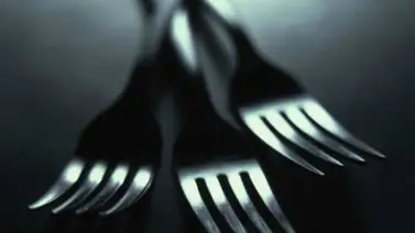 Tenedor: una herramienta muy útil en la mesa Tenedor: una herramienta muy útil en la mesa