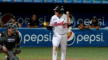 ¡Barrida oriental! Caribes vence a Leones y le arrebata el primer lugar