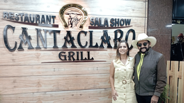 Cantante Armando Martínez inaugura su "Cantaclaro Grill"