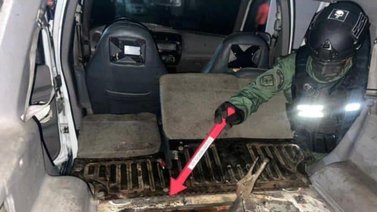 FANB incauta 17 panelas de cocaína en vehículo procedente de Colombia