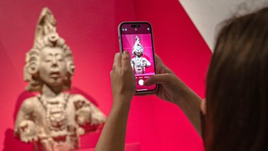 ¡Desde el año 150 de nuestra era! Artistas mayas firmaban sus esculturas