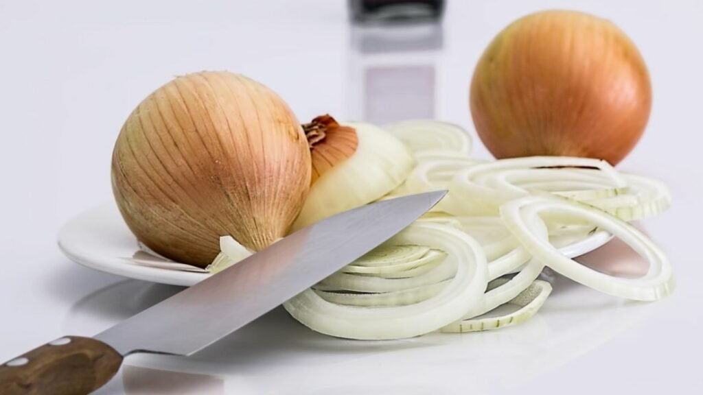 Aproveche la cebolla y prepare una sopa