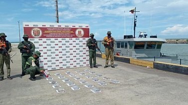 Incautan 26 panelas de cocaína en Sucre