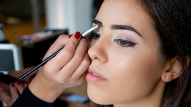 Pinceles de maquillaje que no deben faltar en tu neceser