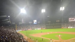 ¡Algarabía en el Universitario! Caracas y Magallanes reviven tiempos de antaño