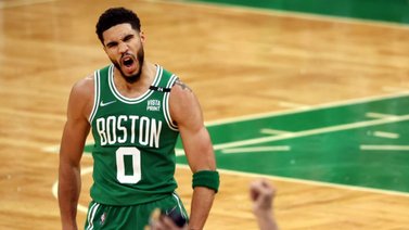 Los Celtics se imponen a los Grizzlies en duelo de estrellas jóvenes