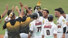 ¡Leones conquistan la Copa Meridiano! Melenudos celebraron el 25 aniversario de los especialistas en deporte