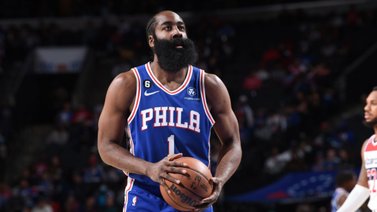 James Harden estará de baja durante un mes por lesión en el pie