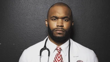 Myron Rolle, de atleta de la NFL a médico neurocirujano