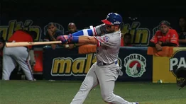 ¡Remontada guairista! Tiburones barre a Caribes en Puerto La Cruz