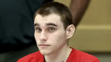 Nikolas Cruz es condenado a cadena perpetua por la matanza Parkland Nikolas Cruz es condenado a cadena perpetua por la matanza Parkland