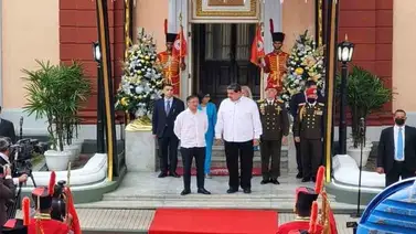 Petro y Maduro se encuentran en el palacio de Miraflores en Caracas Petro y Maduro se encuentran en el palacio de Miraflores en Caracas
