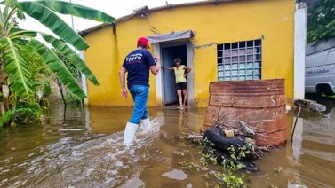 Inundadas 650 viviendas en Cumaná por crecida del río Manzanares