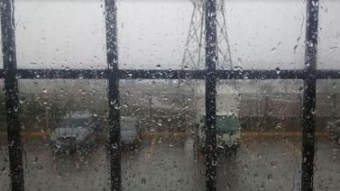 Reportan desbordamiento de la quebrada del Barrio Aeropuerto en La Guaira