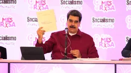 Maduro: Hay una maniobra en marcha para dividirnos y está financiada con mucho billete