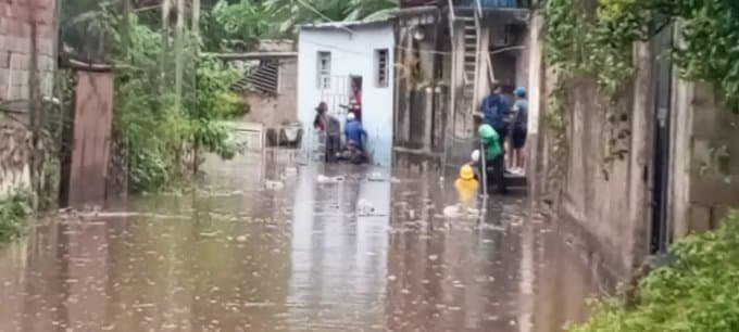 Lluvias afectan 45 viviendas en Aragua Lluvias afectan 45 viviendas en Aragua