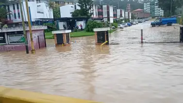 Se inunda San Antonio de Los Altos: Quebradas salieron de su cauce en Los Salias y Carrizal Se inunda San Antonio de Los Altos: Quebradas salieron de su cauce en Los Salias y Carrizal