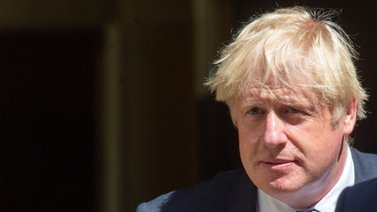 Boris Johnson regresa a Reino Unido para posible candidatura