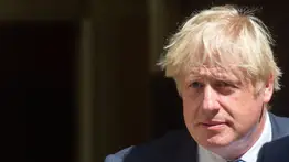 Boris Johnson regresa a Reino Unido para posible candidatura