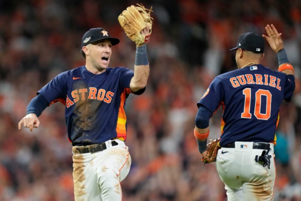 Los Astros viajan a Nueva York con dos de ventaja sobre los Yankees Los Astros viajan a Nueva York con dos de ventaja sobre los Yankees