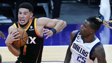 Los Suns vencen a los Mavericks con una gran remontada
